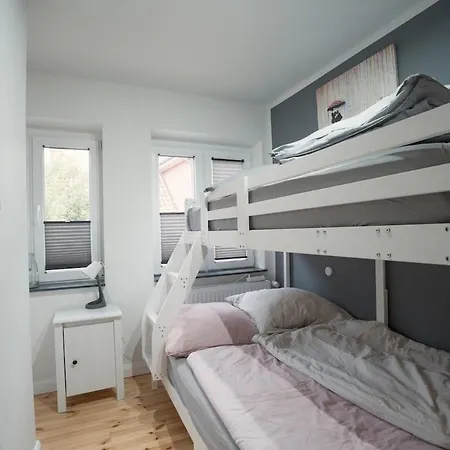Maisonettewohnung In Ostseenaehe Ueber 2 Etagen Apartament *